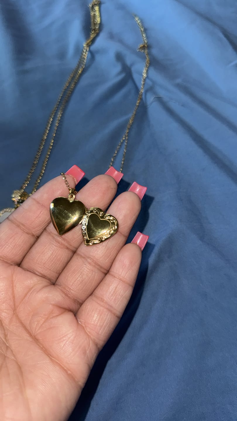 Customer photo review of Heart Locket Necklace Photo Pendant