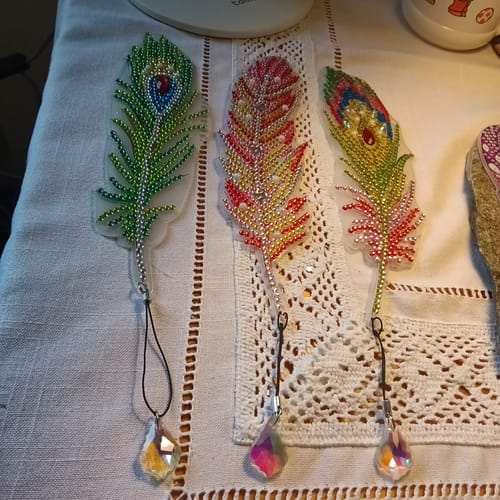Customer photo review of Feather Designs, Set of 6 | Diamond Painting Bookmarks
