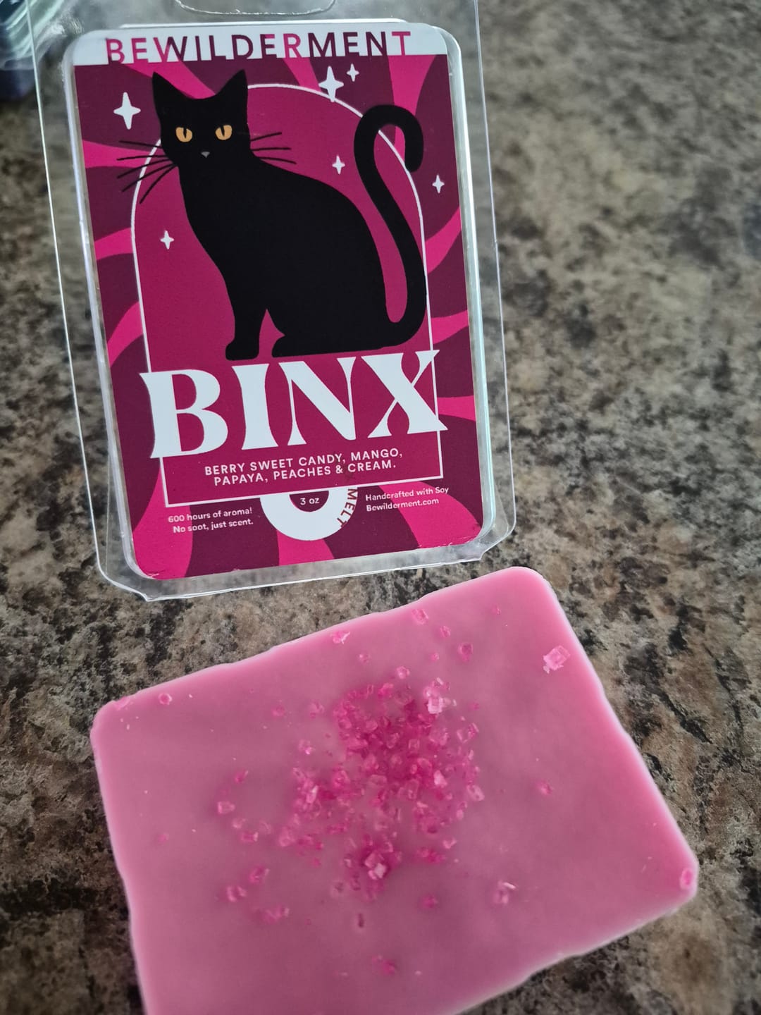 Customer photo review of Binx the Cat Wax Melts