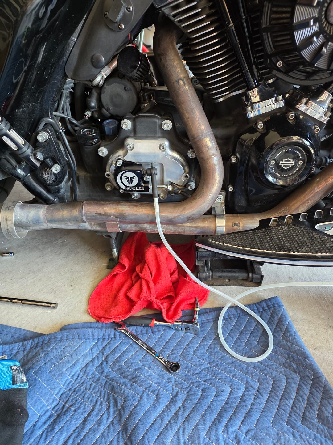 Customer photo review of Mueller Motorcycles AG Easy Pull Hydro Clutch Slave Cylinder for Harley Touring