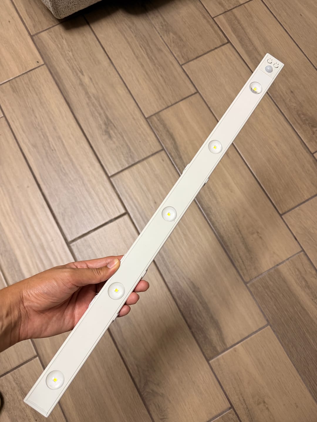 Customer photo review of Barra LED Recargable con Sensor de Movimiento 58 cm