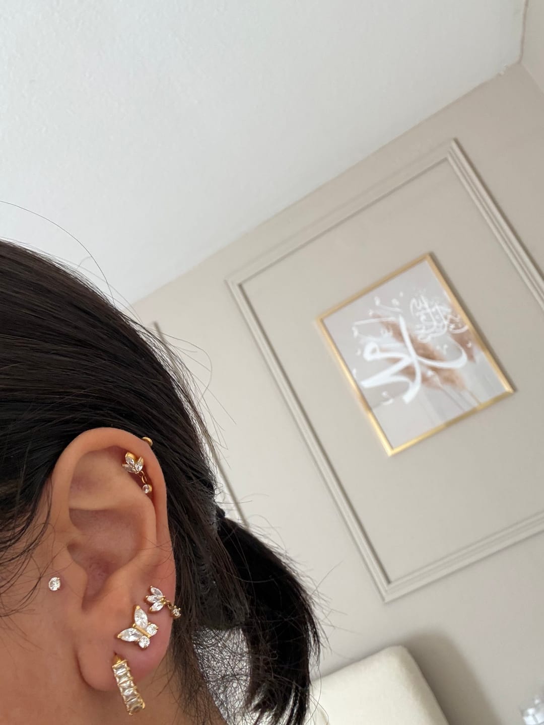 Customer photo review of Zircon Hoop Ohrringe | 18K vergoldet