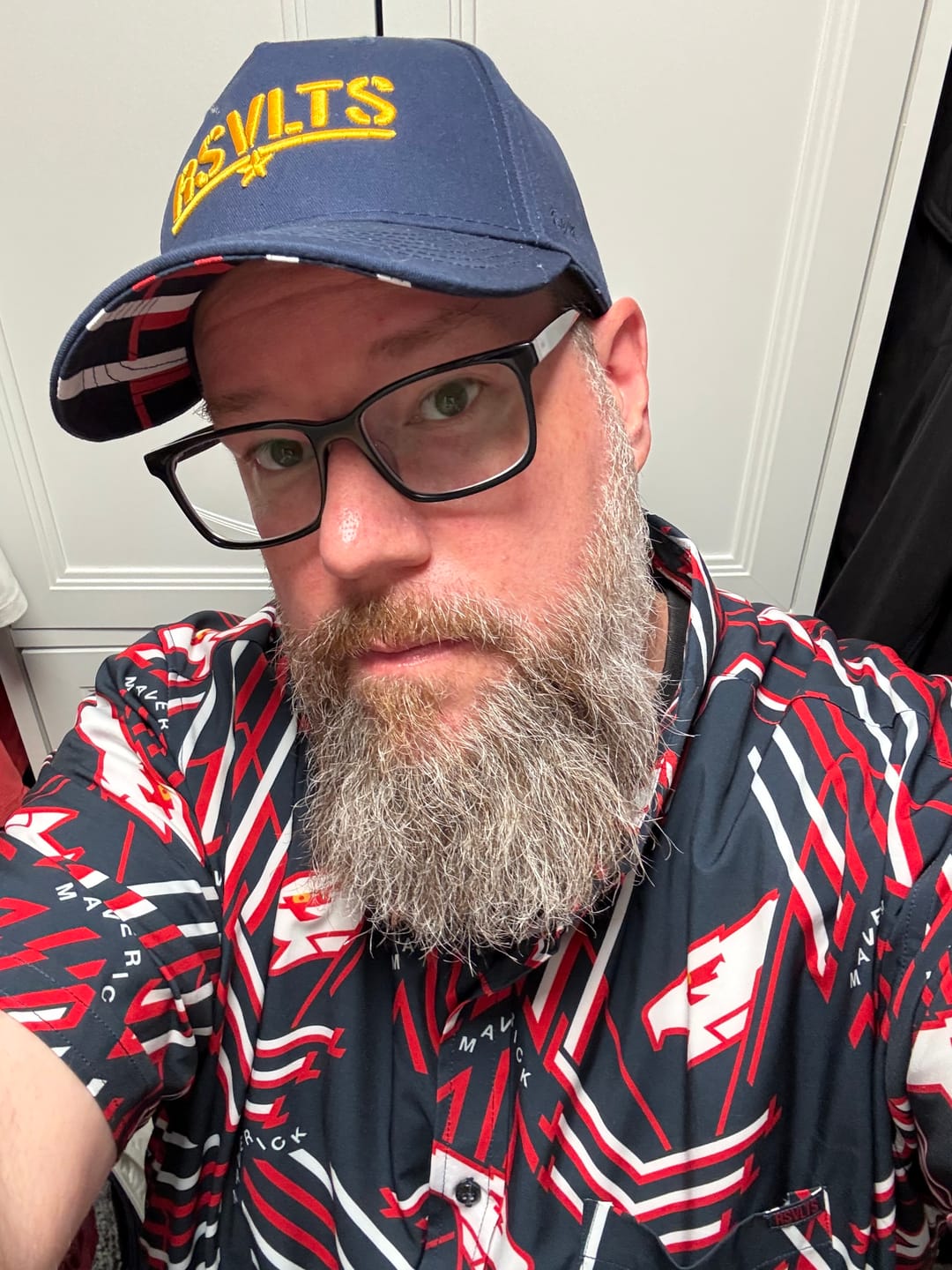 Customer photo review of Top Gun "RSVLTS Academy" – 5-Panel Snapback Hat