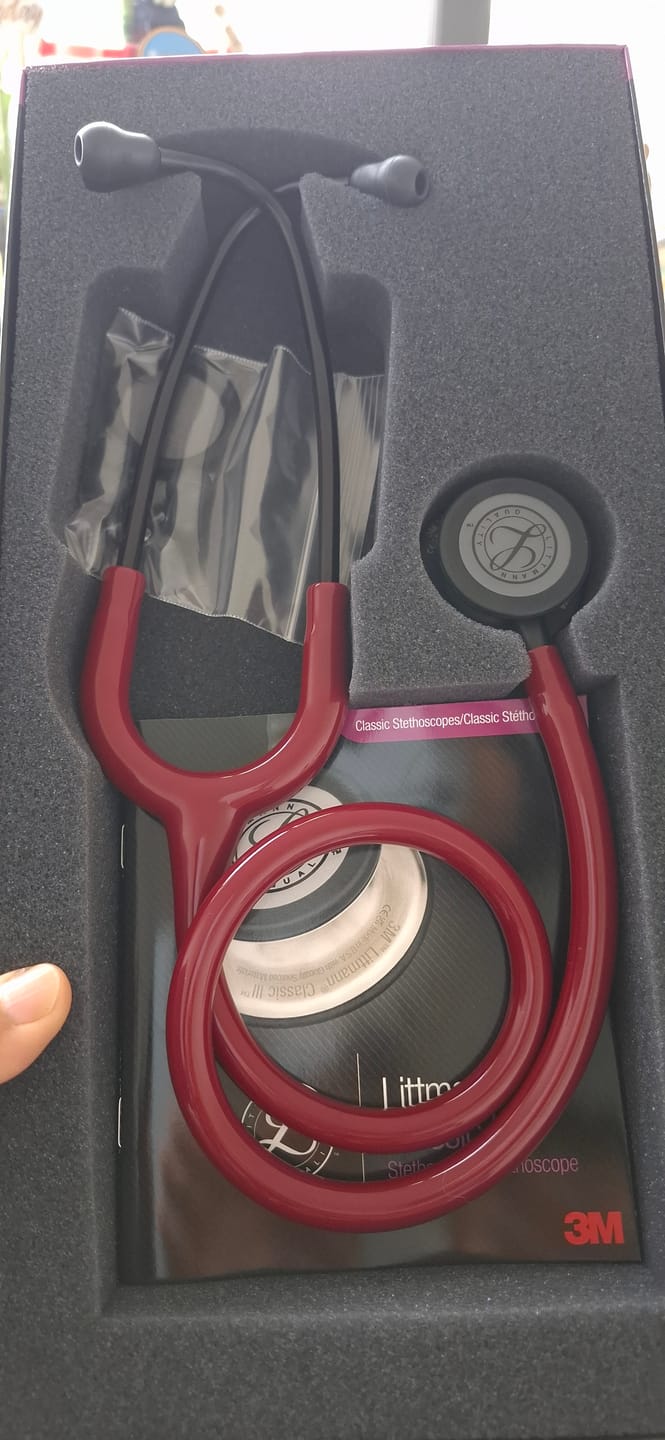 Customer photo review of Littmann Classic III  Stethoscope: Black and Burgundy 5868