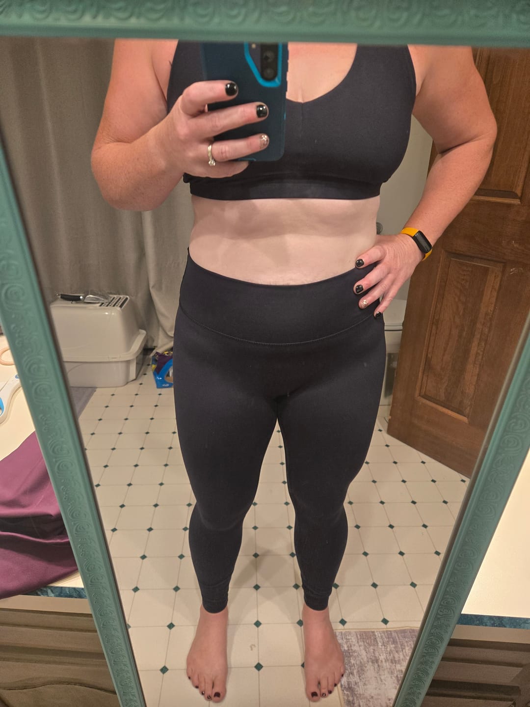 Customer photo review of BOLD Full Length Legging