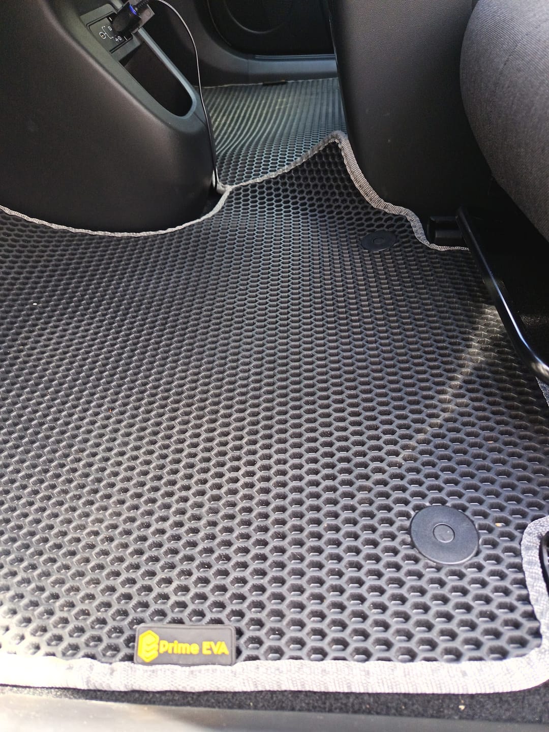 Customer photo review of E-Auto Fußmatten nach Maß - Komplettset