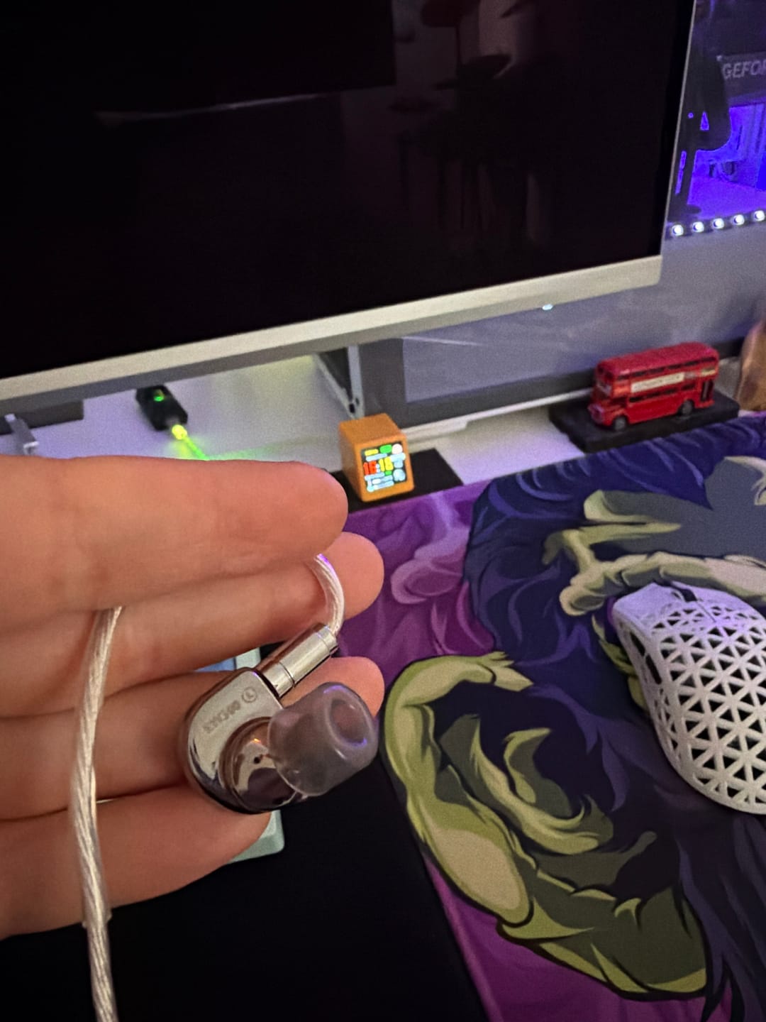 Customer photo review of Dunu S&S Eartips