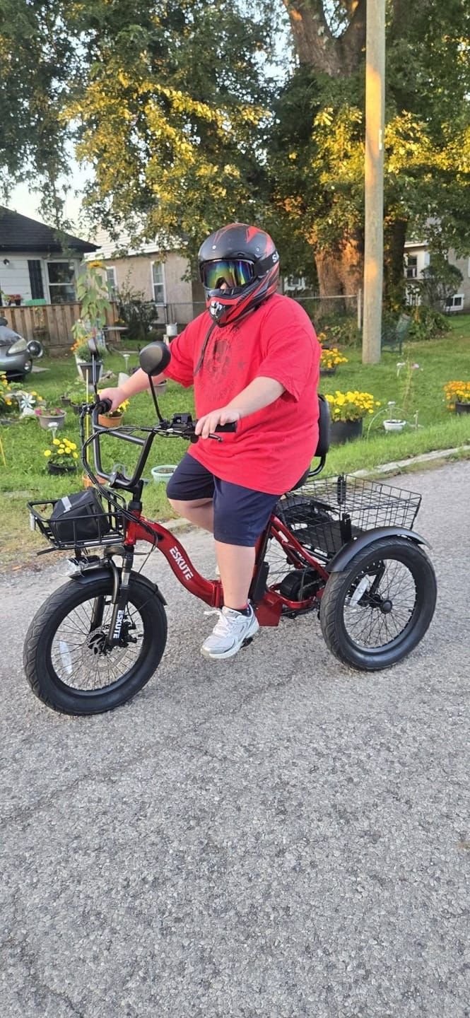 Customer photo review of Eskute® T300 Folding Electric Trike