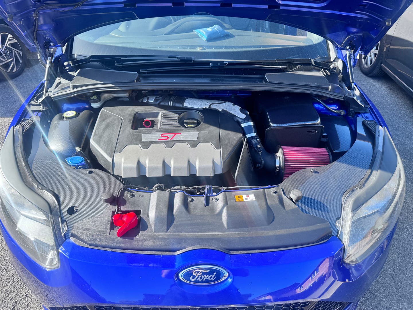 Customer photo review of Proform Bonnet Catch Cover - Mk3/3.5 Focus (Painted Finishes)