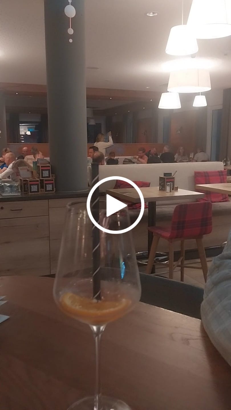 Customer video review of Tibetisches Kupfer Glücksarmband