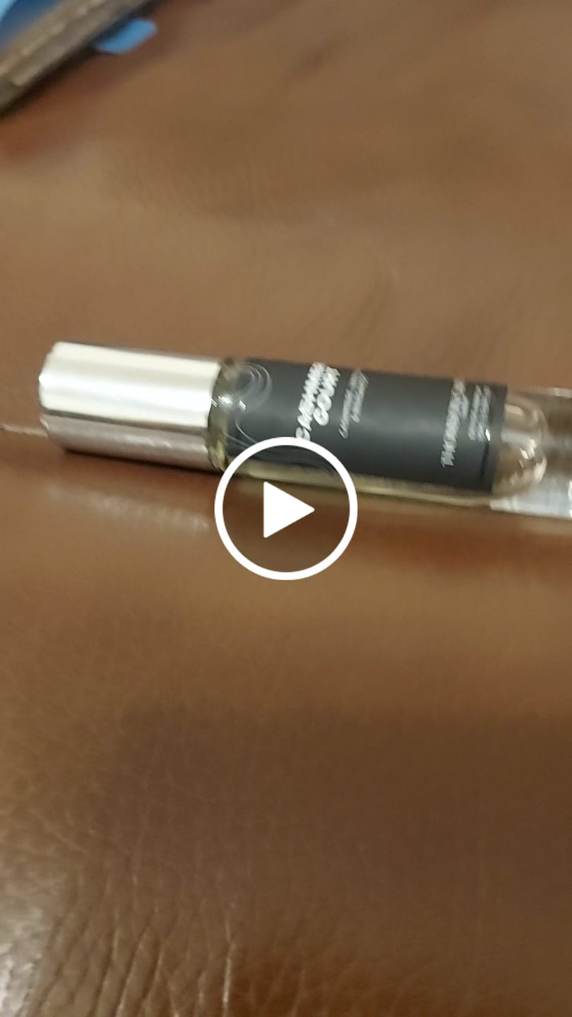 Customer video review of Cashmere Court | Eau de Parfum