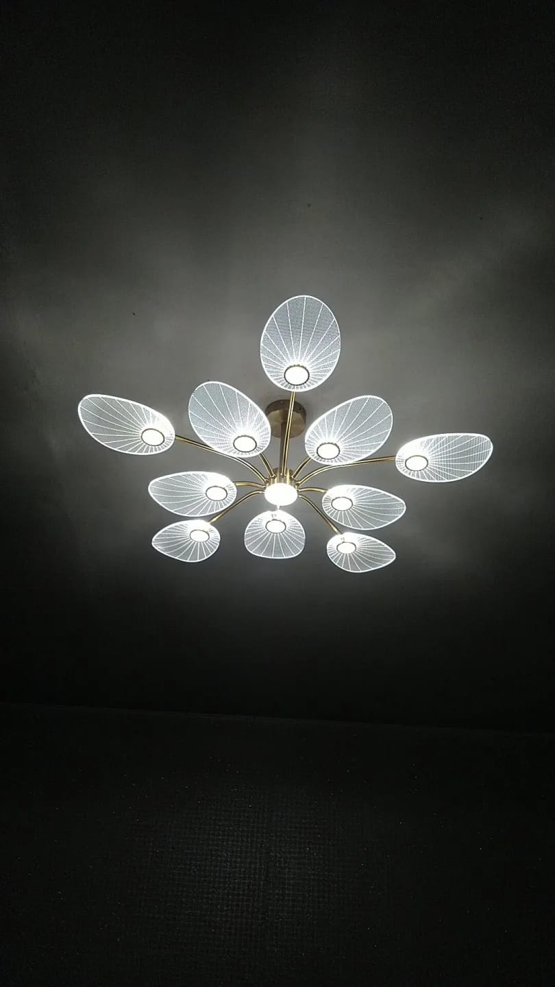 Customer photo review of Gold Acrylic Chandelier for Living Room, Tiered Leaves, 103 cm