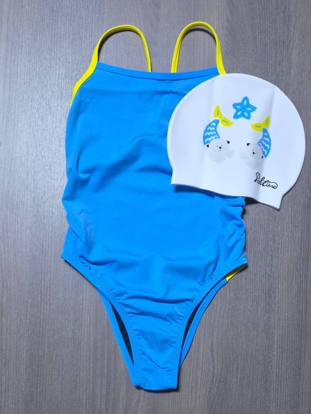 Customer photo review of LENNOX ONE PIECE - Waikiki|Daffodil