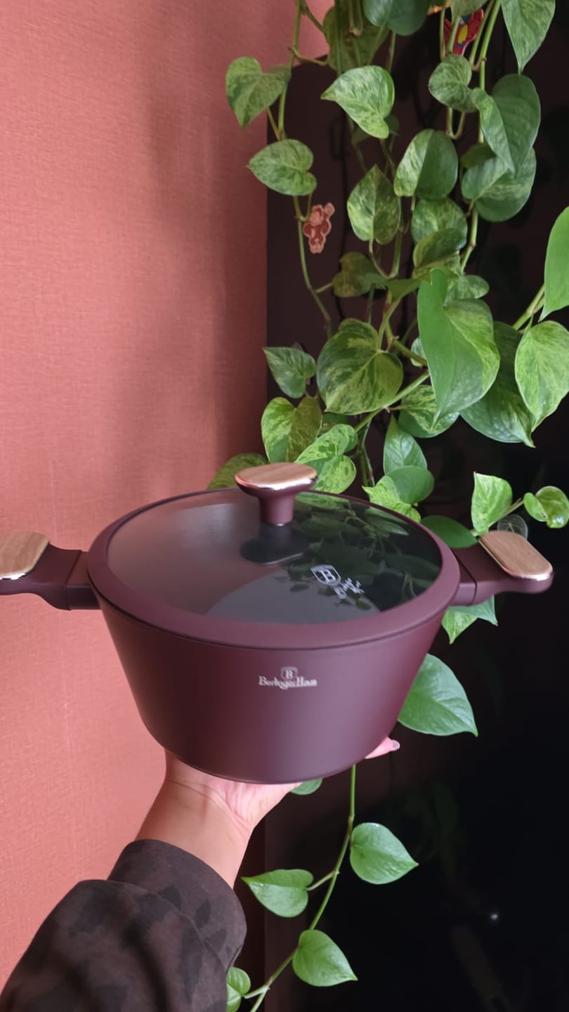 Customer photo review of BerlingerHaus Pannenset Nordic Mat Bordeaux 7-Delig - Kookpan ø 20, 24, 28 cm, Koekenpan ø 20 & 24 cm - Geschikt voor alle warmtebronnen