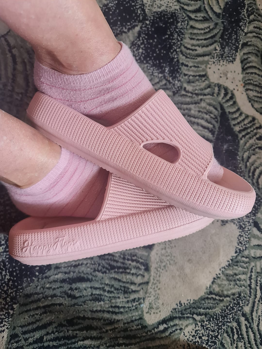 Customer photo review of HappyFlops Original