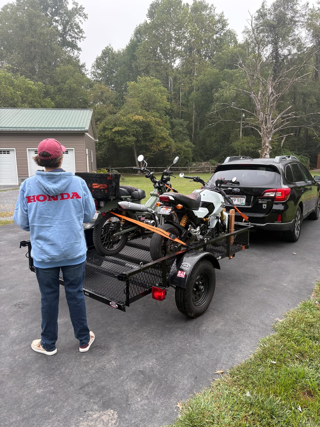 Customer photo review of Honda Racing Team Hoodie (1968) - Blue