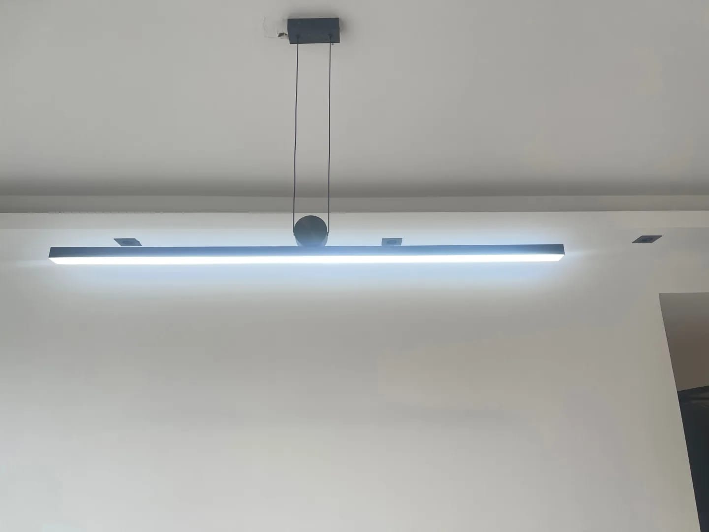 Customer photo review of Slim Bar Pendant Light for Kitchen Island, Linear, 100 cm