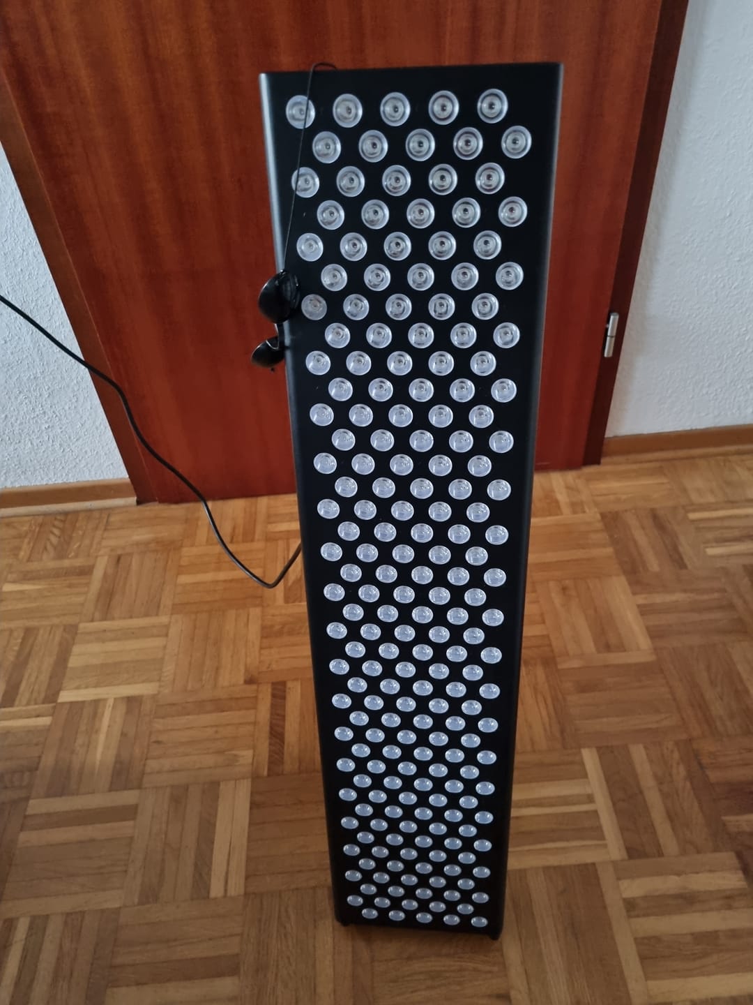 Customer photo review of Koanna® Luma1000™ – Kraftvolles, mittelgroßes Rotlicht-Panel
