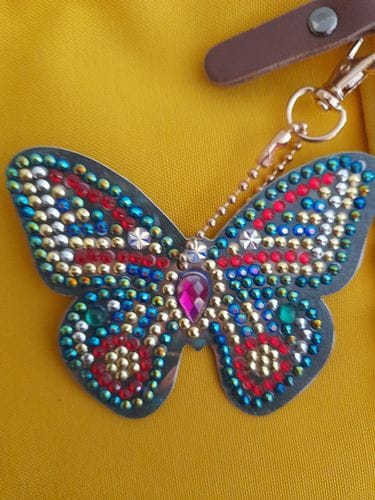 Customer photo review of Keyring pendant | Diamond Painting Keychain Set