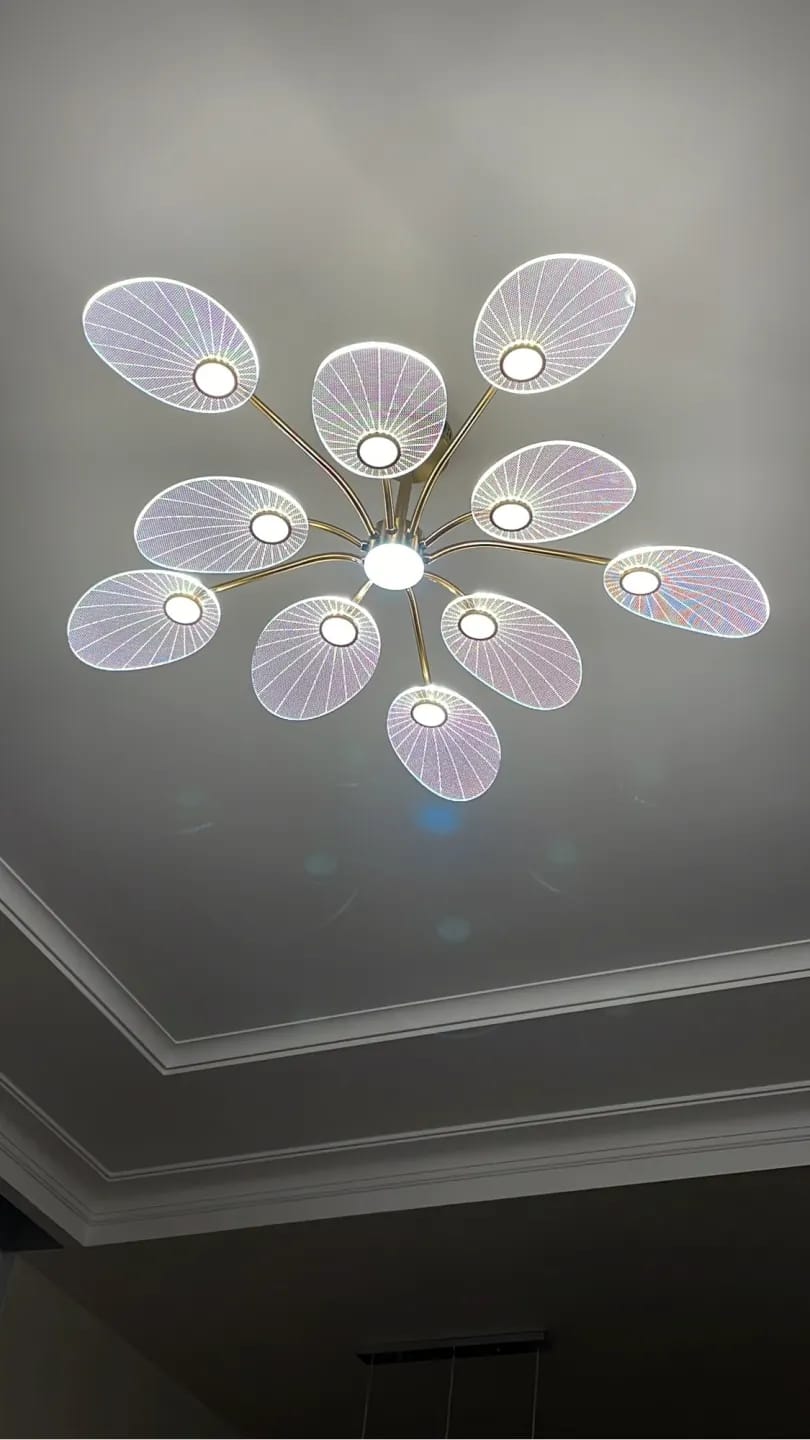 Customer photo review of Gold Acrylic Chandelier for Living Room, Tiered Leaves, 103 cm