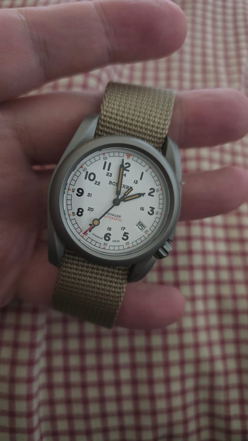 Customer photo review of VOYAGER - 100M Waterproof Titanium Automatic Field Watch | White-bracelet