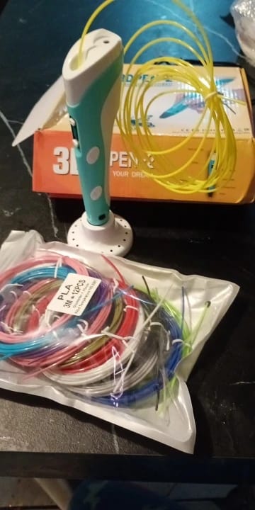 Customer photo review of Bolígrafo 3D Creativo PequePlanets™