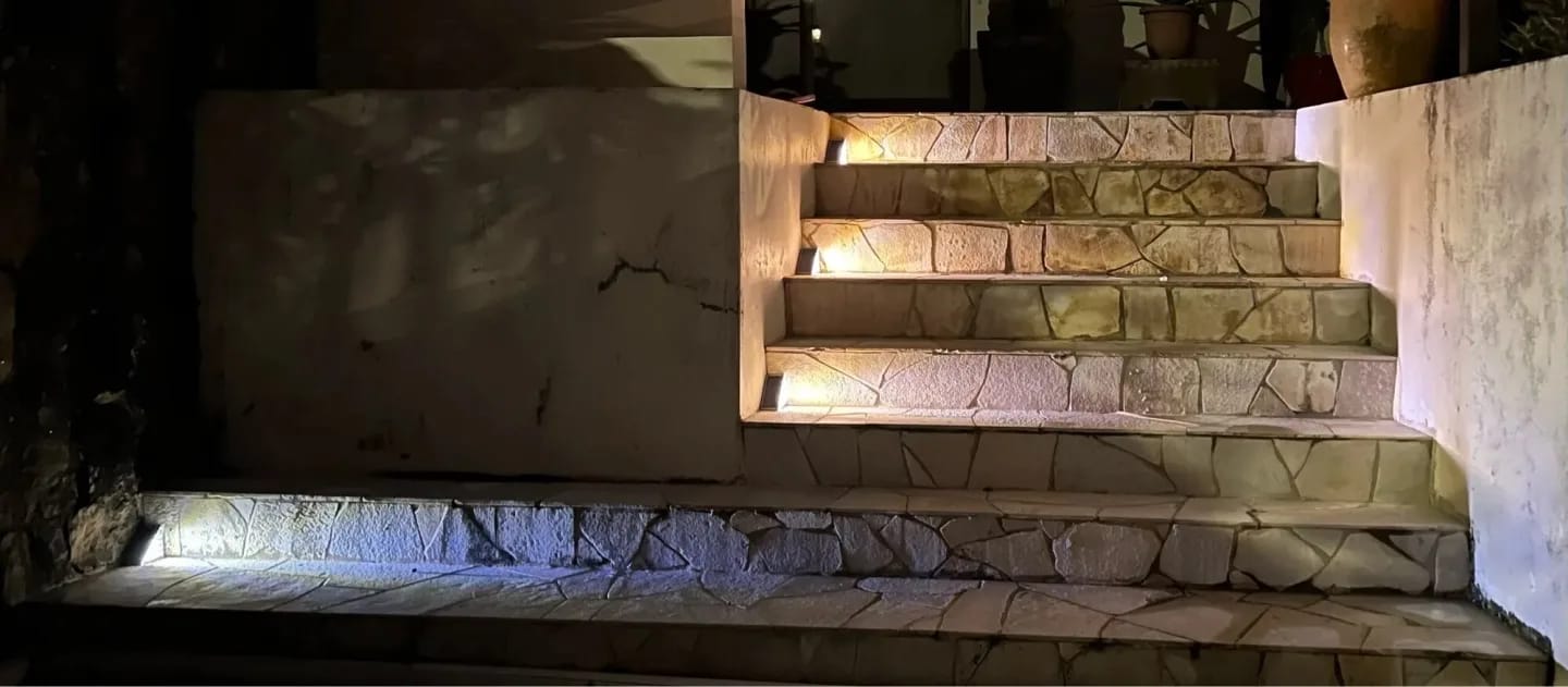 Customer photo review of Solar LED Step Light for Garden, 6-Pack, Triangular, 5.5 cm