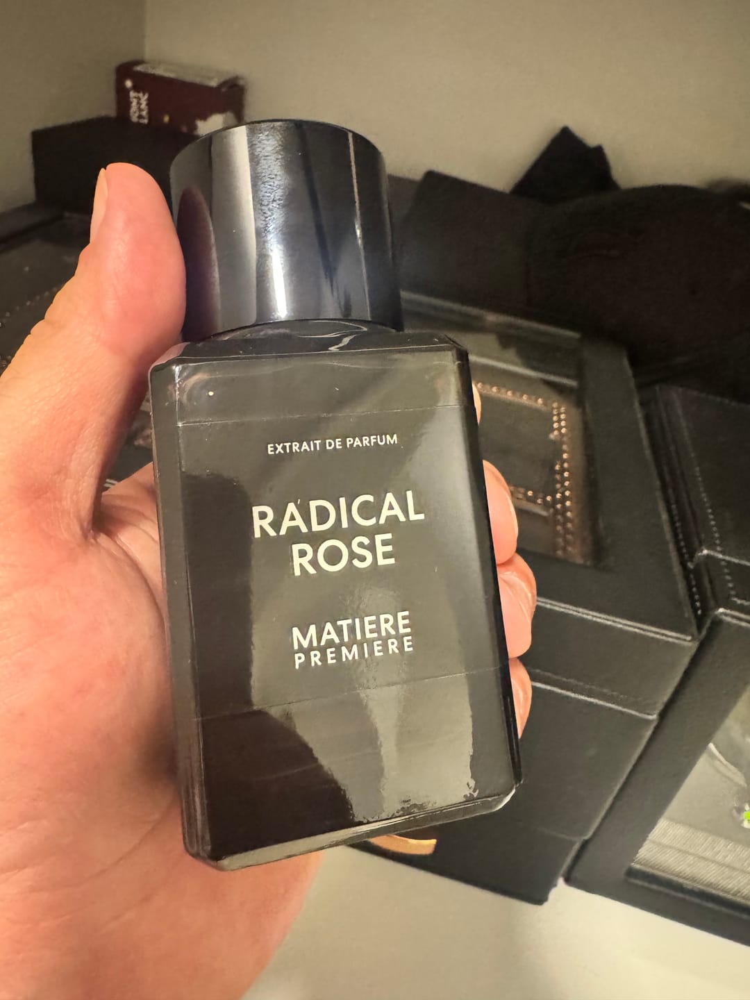 Customer photo review of Radical Rose Extrait de Parfum Matiere Premiere 100 ml (Preventa)
