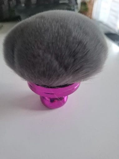 Customer photo review of Extra Large Body Makeup Kabuki Brush