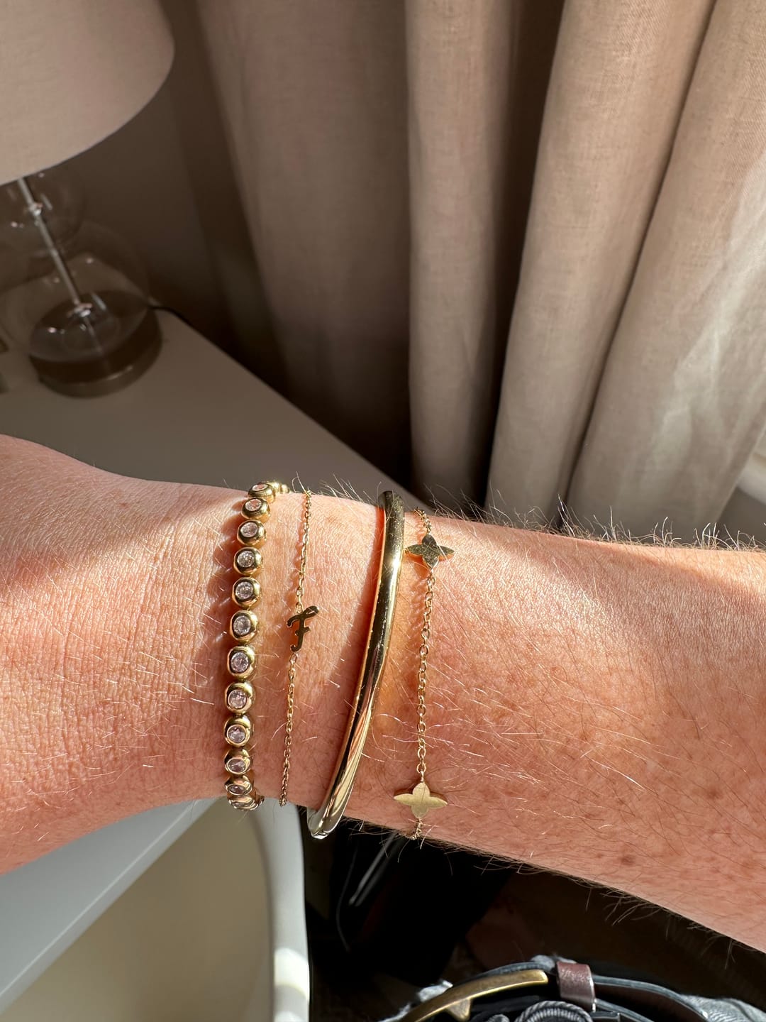 Customer photo review of Classic Oval Bangle