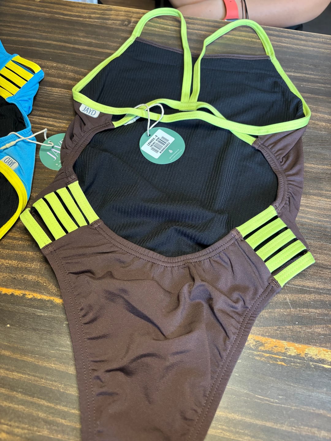 Customer photo review of LENNOX ONE PIECE - Cacao|Kiwi