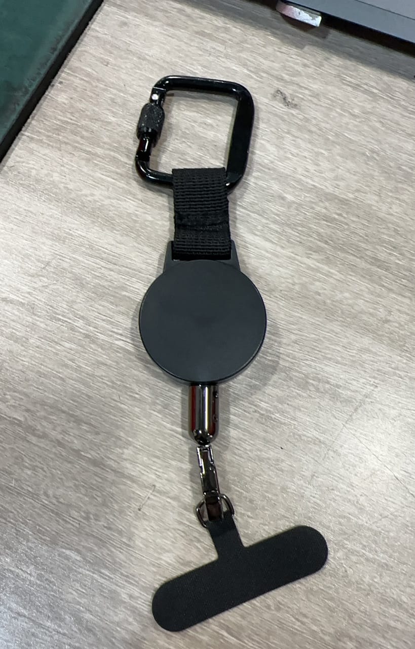 Customer photo review of SafePhone™ Correa Colgante Antirrobo para Móvil