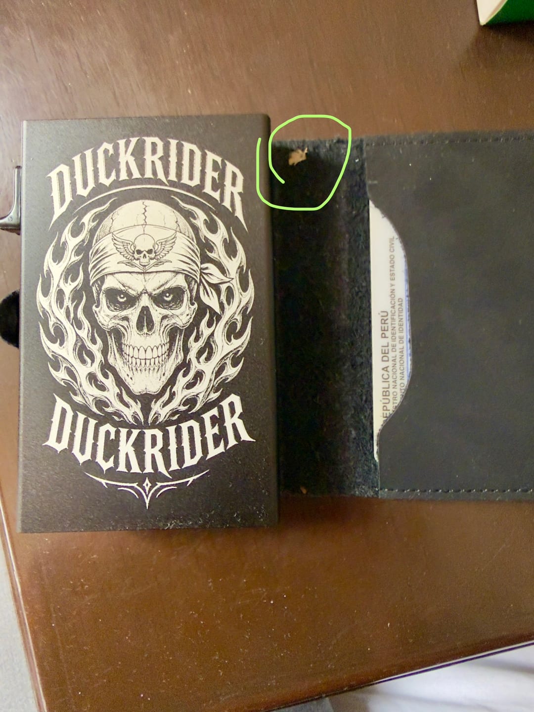 Customer photo review of E - DOUBLE BLACK