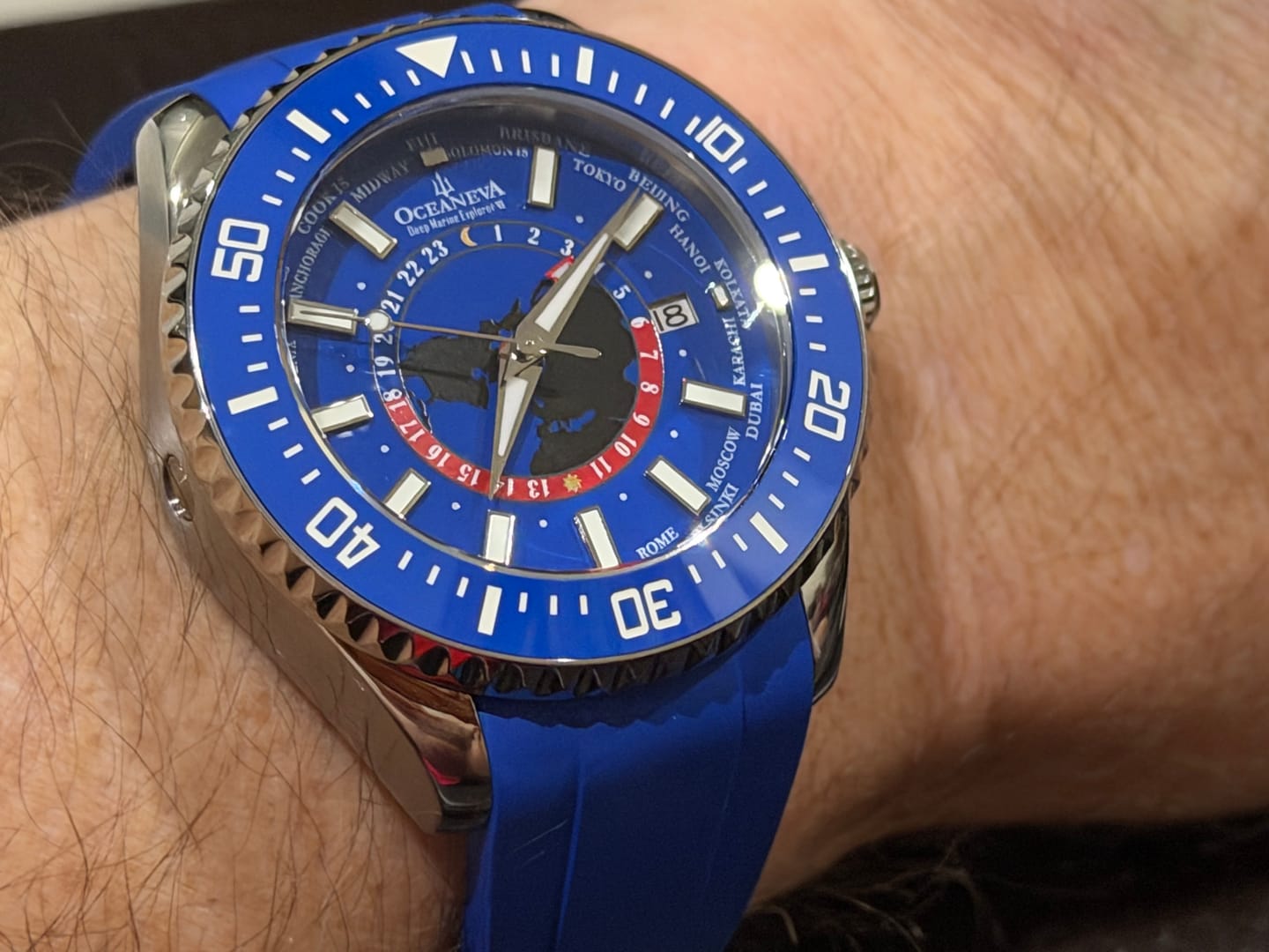 Customer photo review of Oceaneva WorldTime 6000m Automatic Grade 5 Titanium GMT Watch Blue