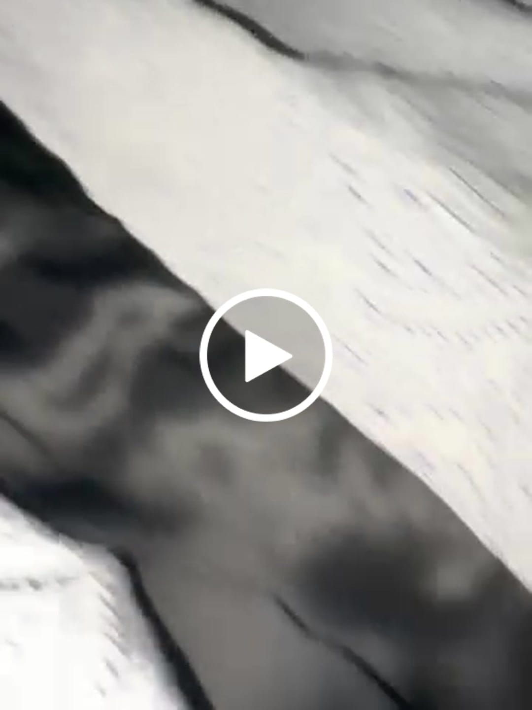 Customer video review of Zijden slaapmasker zwart