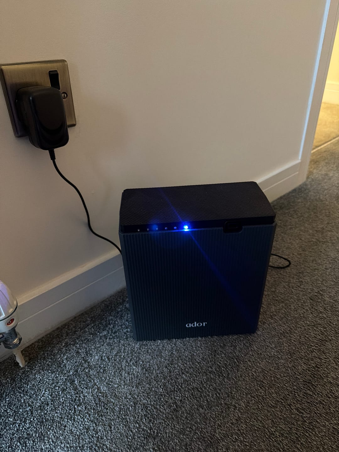 Customer photo review of AromaSphere Waterless Diffuser