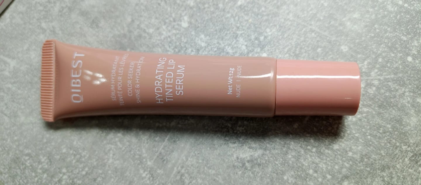 Customer photo review of Crystal Moisturizing Tinted Lip Balm