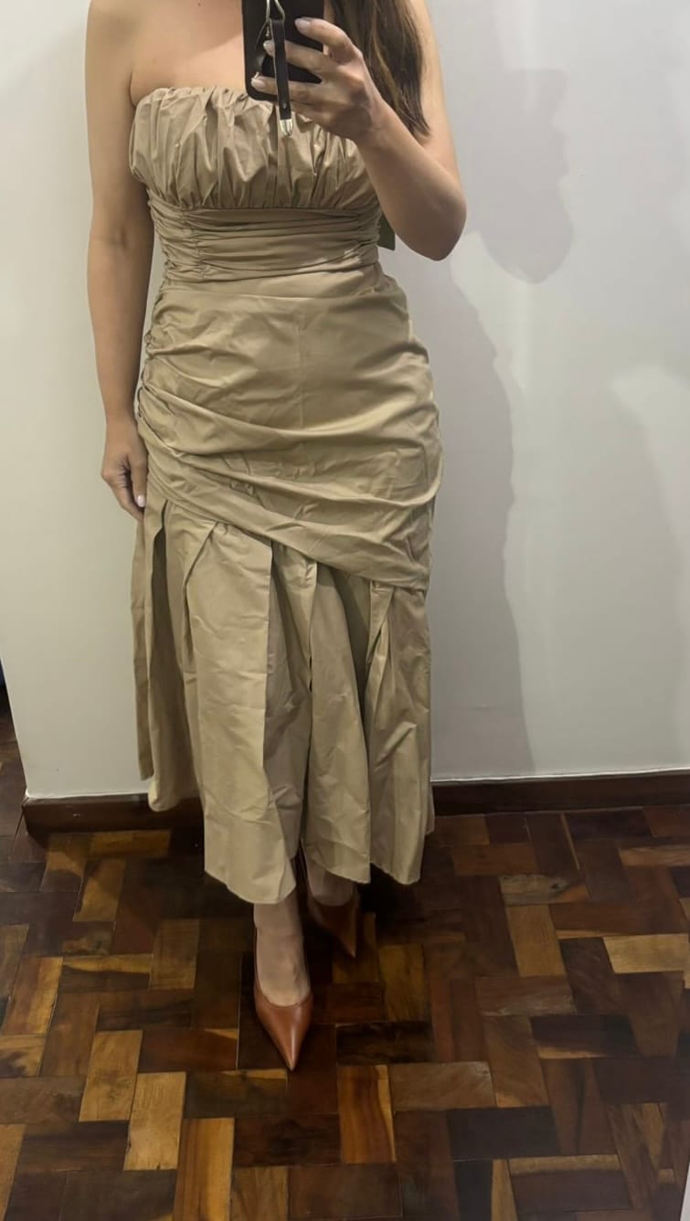 Customer photo review of Saia Midi Assimétrica em Tricoline com Elastano 83777 Linzzi
