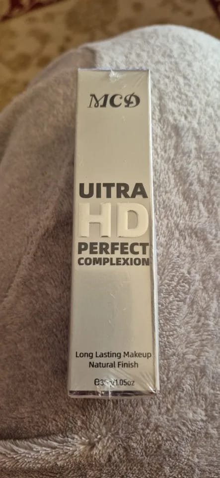 Customer photo review of Liquid Waterproof Matte Foundation