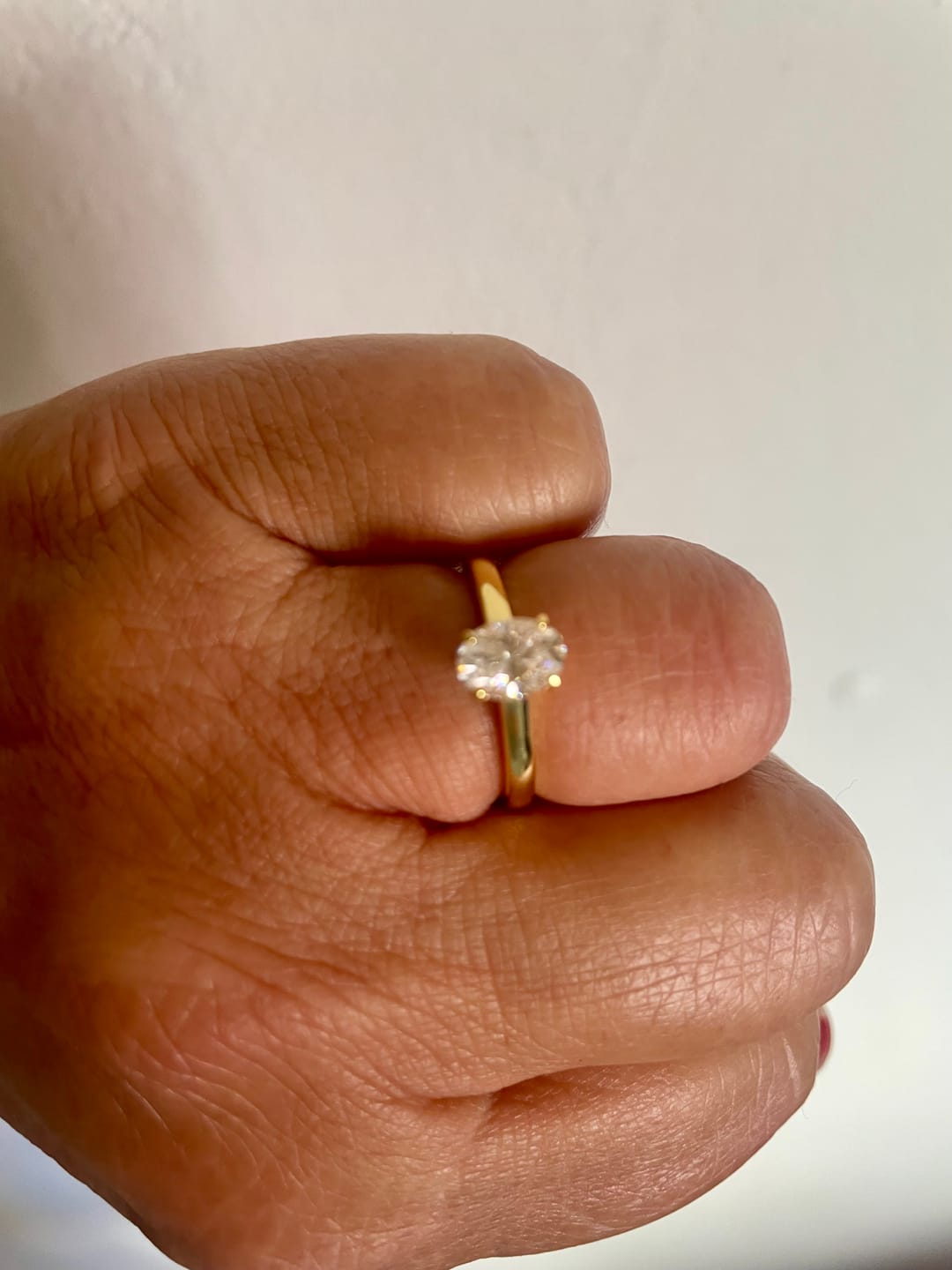 Customer photo review of Anel Solitário Noivado com Moissanite Oval 1ct