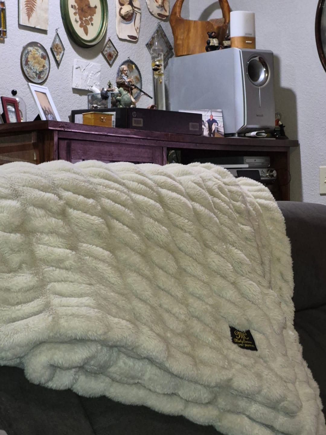 Customer photo review of Hugs Creme Brulee Blanket
