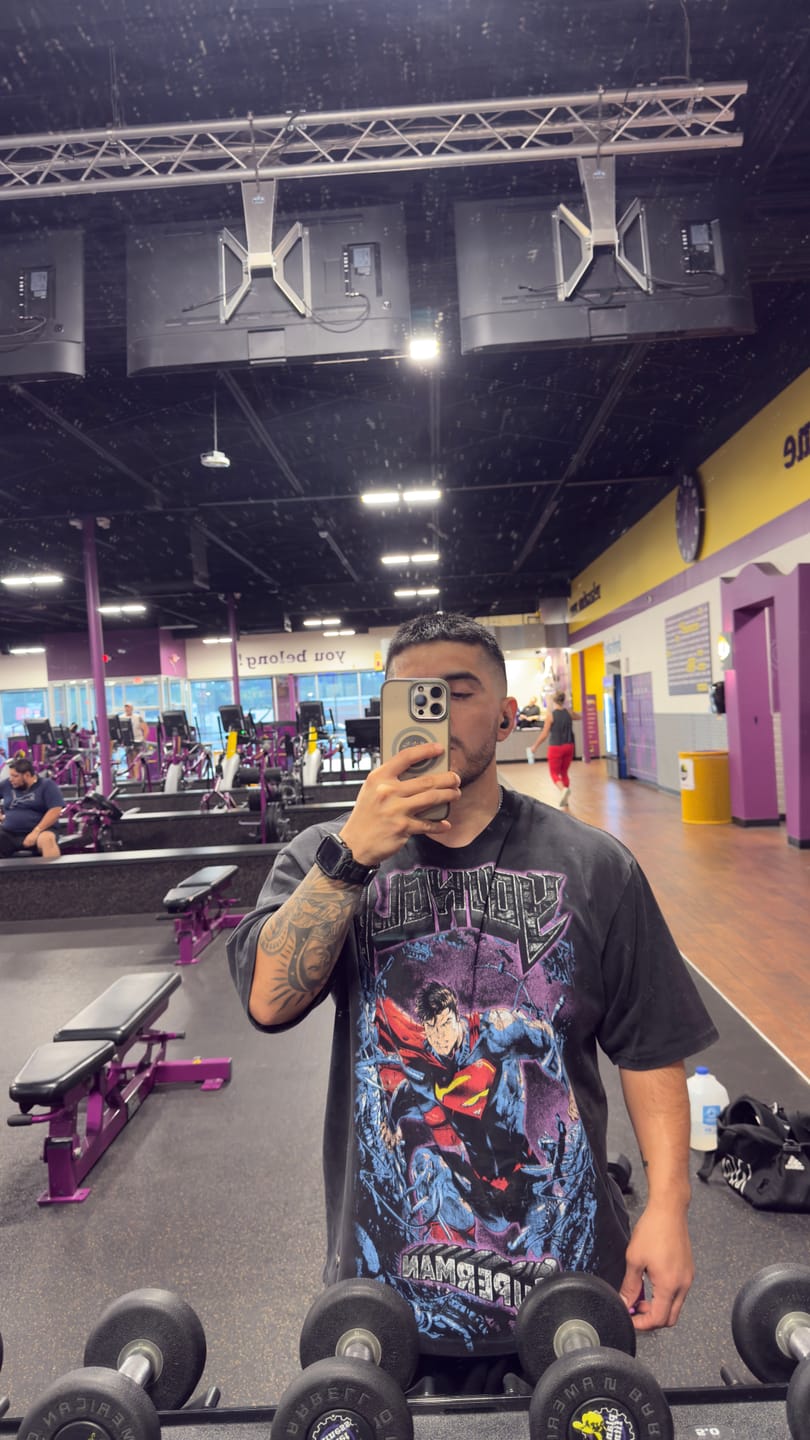 Customer photo review of 4044 - Superman Graphic Tees