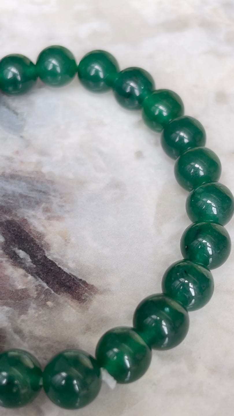 Customer photo review of Natural Green Jade Crystal Bracelet – Vastu Remedy for Abundance & Protective Harmony | 8mm Beads