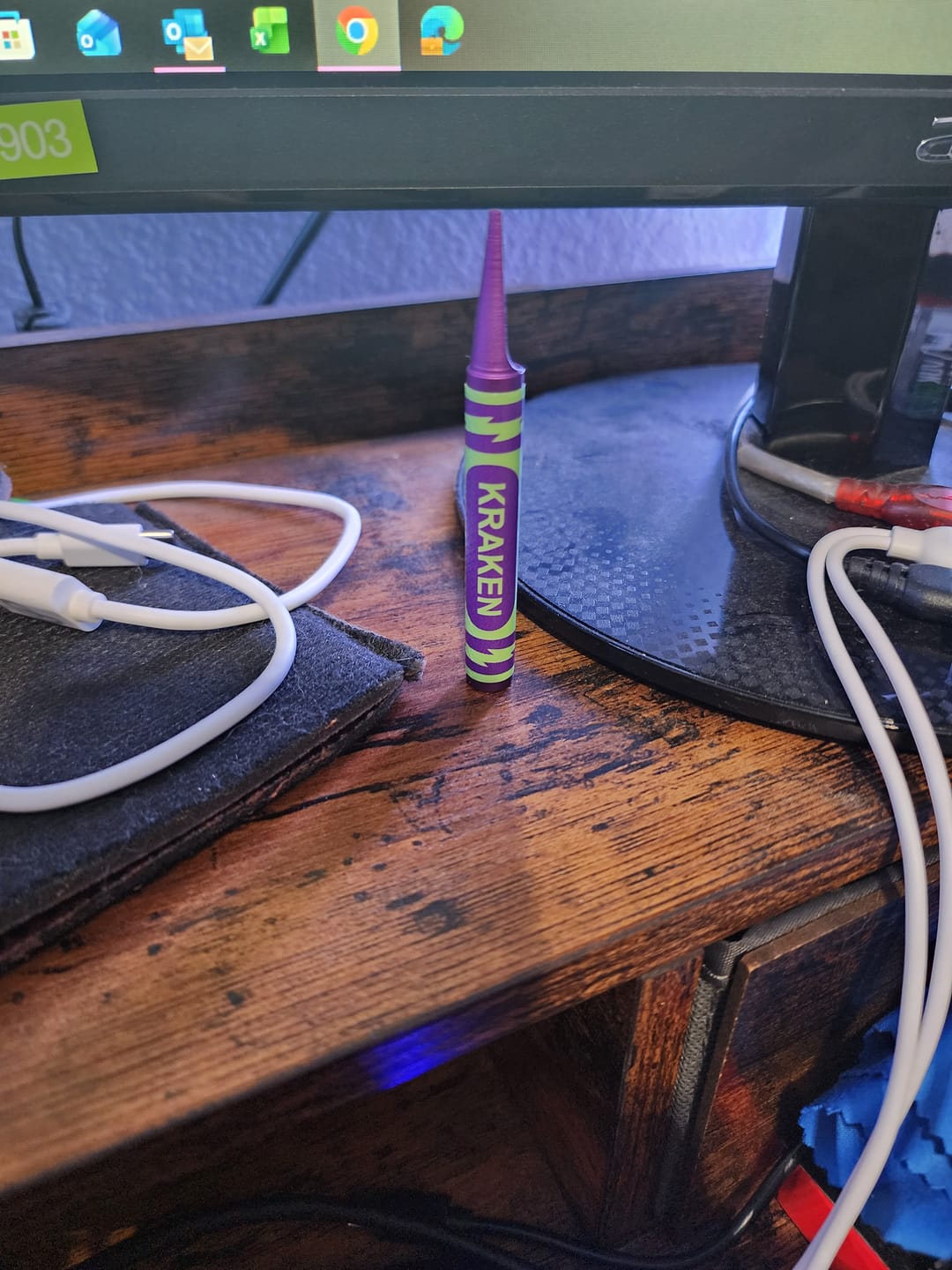 Customer photo review of 💜 TRANSFUSION — SATIN PURPLE CRAYON DIVOT TOOL