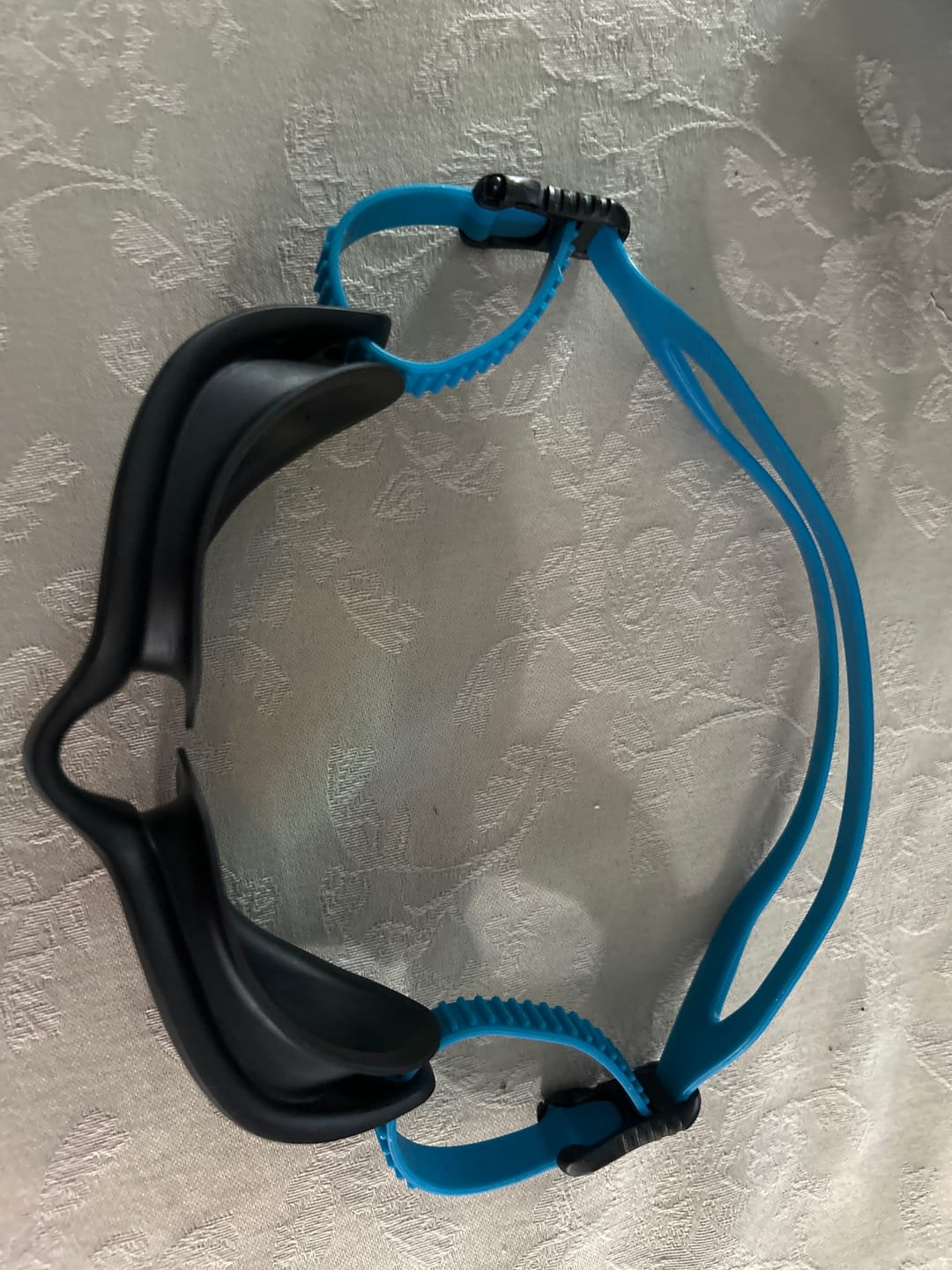 Customer photo review of NanoClear™ Flex Swim Goggles Blue Mirror - (Black)