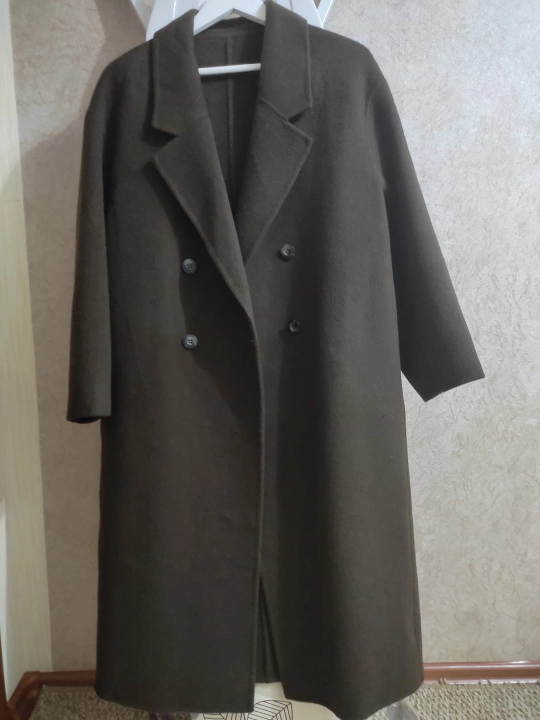 Customer photo review of Emilia - Abrigo largo Doble Botonadura