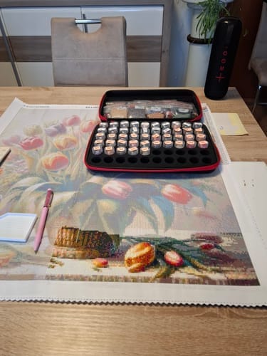 Customer photo review of Sunlit Tulips in a Vase | Diamond Painting Kit