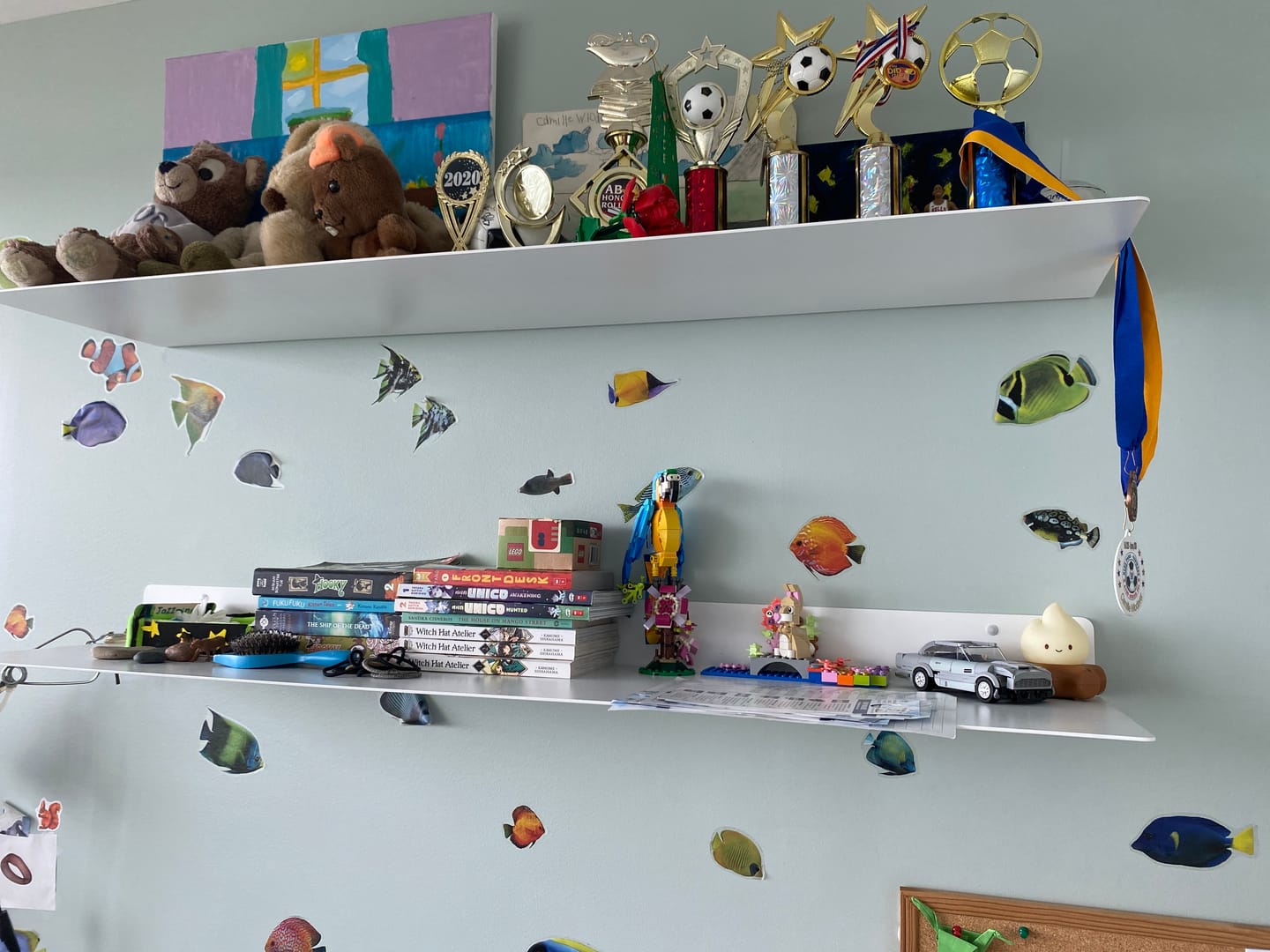 Customer photo review of Modern Metal Floating Shelf - Minimalist Wall Storage & Display