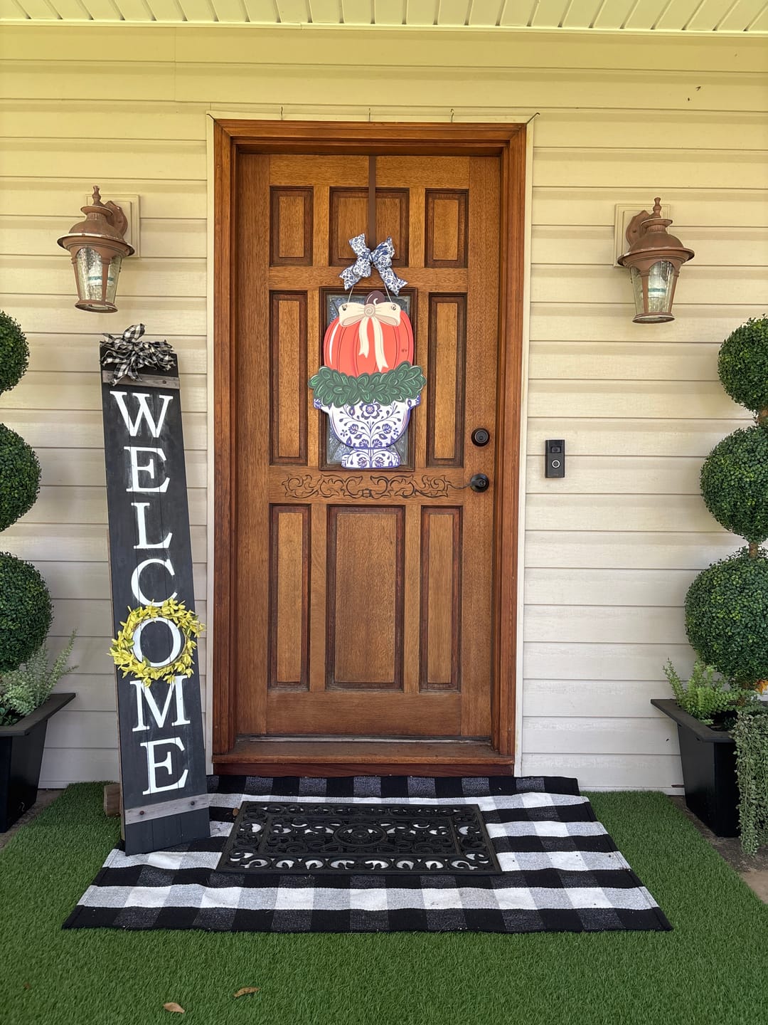 Customer photo review of Elegant Chinoiserie Pumpkin Door Hanger