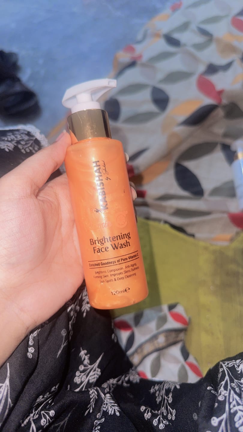 Customer photo review of Vitamin C Brightening Face Wash